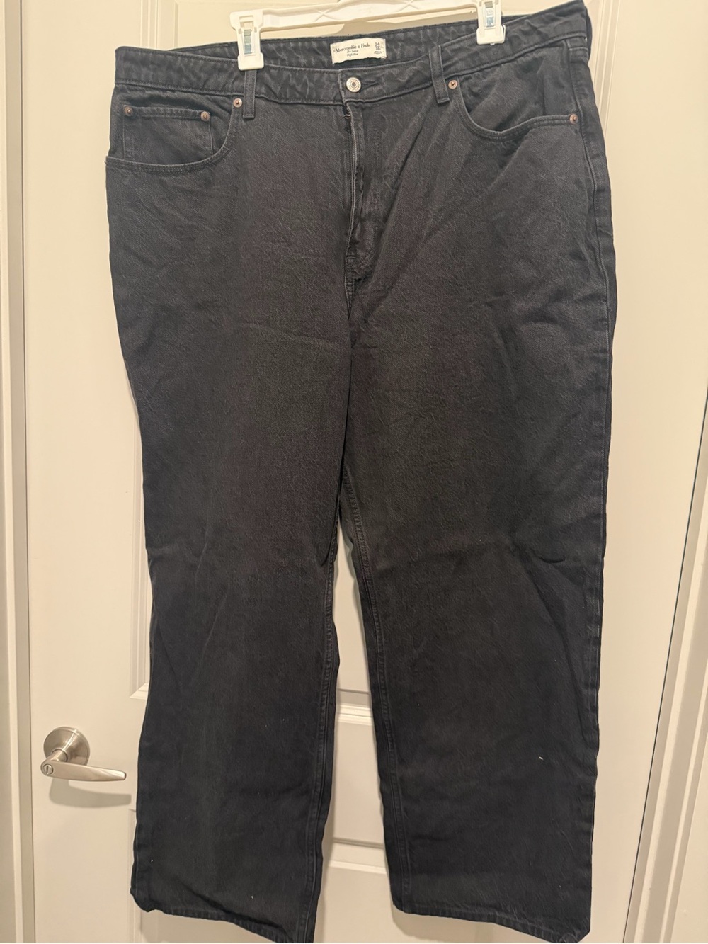 Abercrombie & Fitch The Loose High Rise Jeans